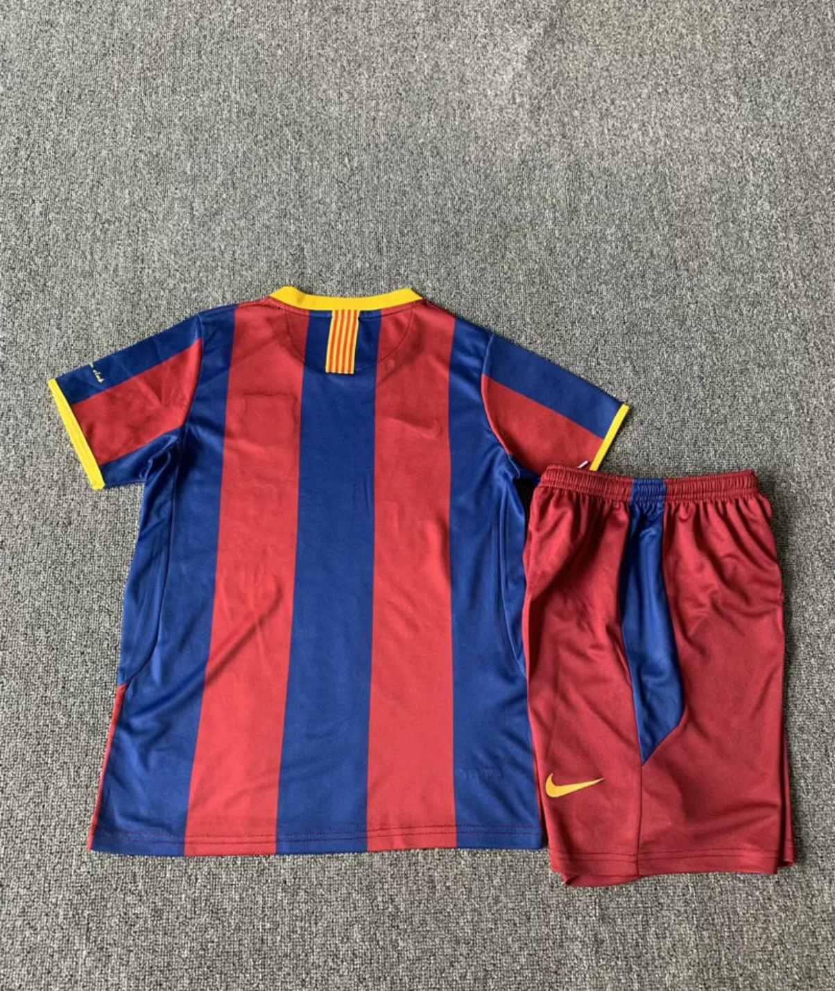 Retro 2010 Barcelona Home Kit
