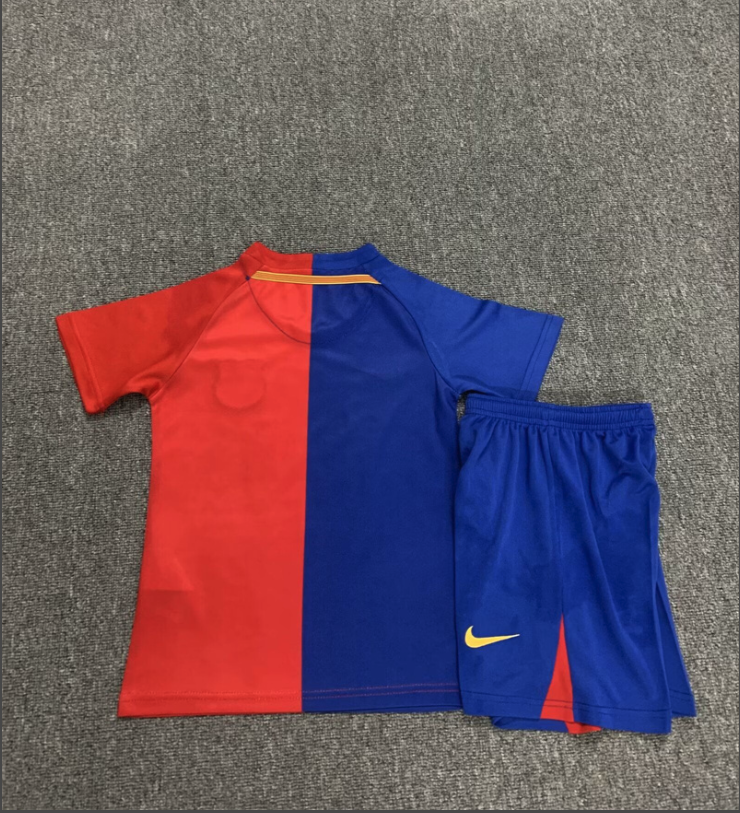 Retro 09 Barcelona Home Kit