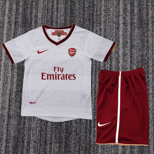 Retro 2007 Arsenal Away Kit