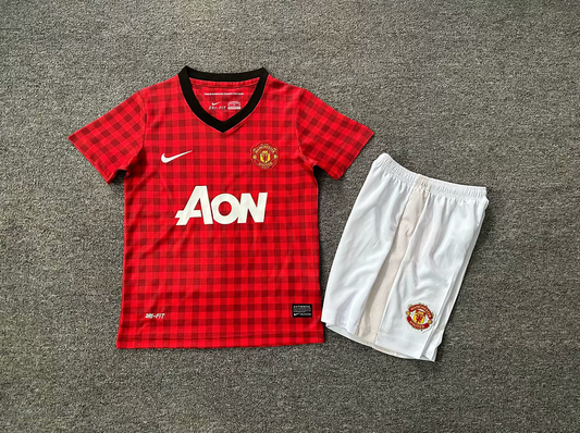 Retro 2013 Man Utd Home Kit